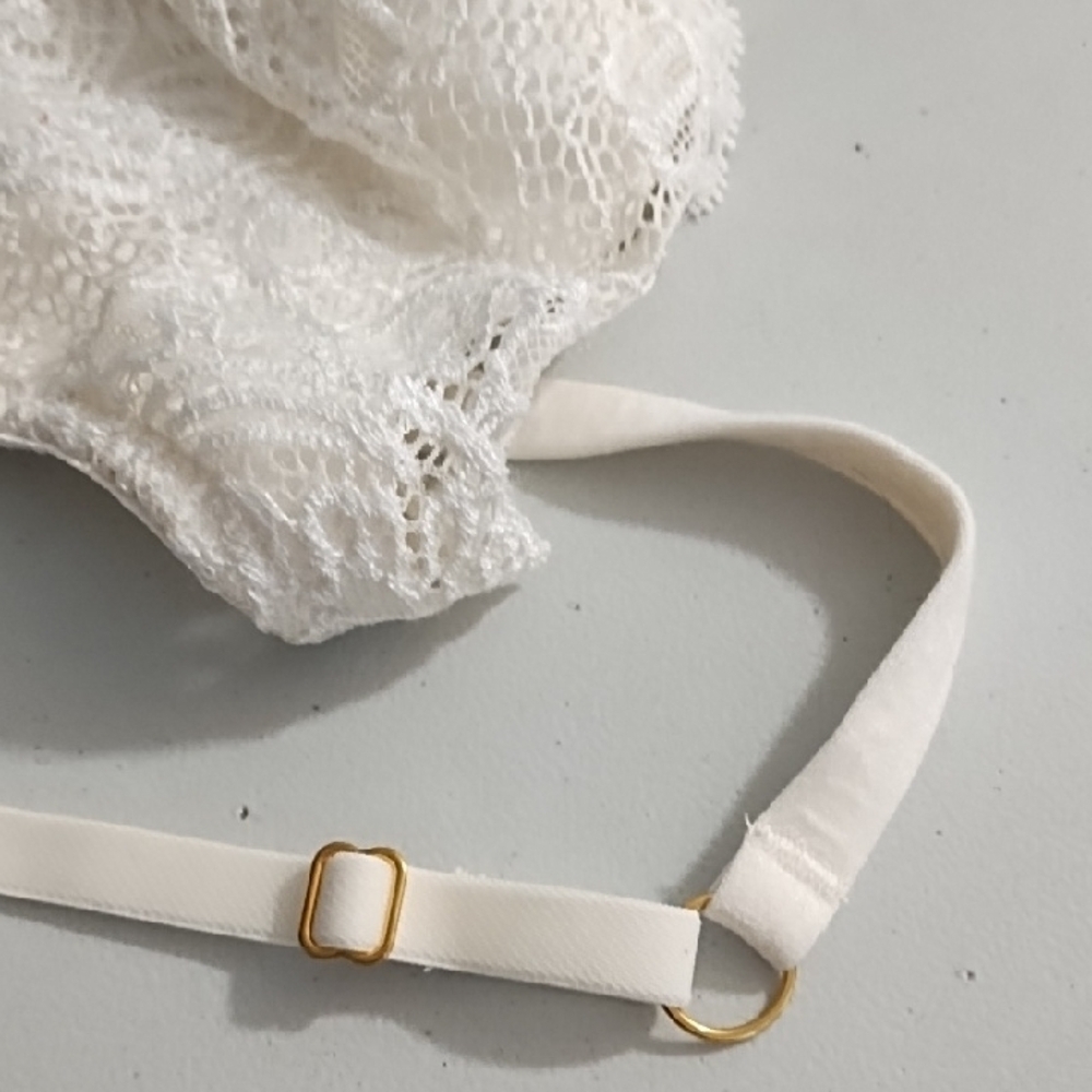 Victoria's Secret Cream Crochet Lace Bra 36B - Picture 7 of 14